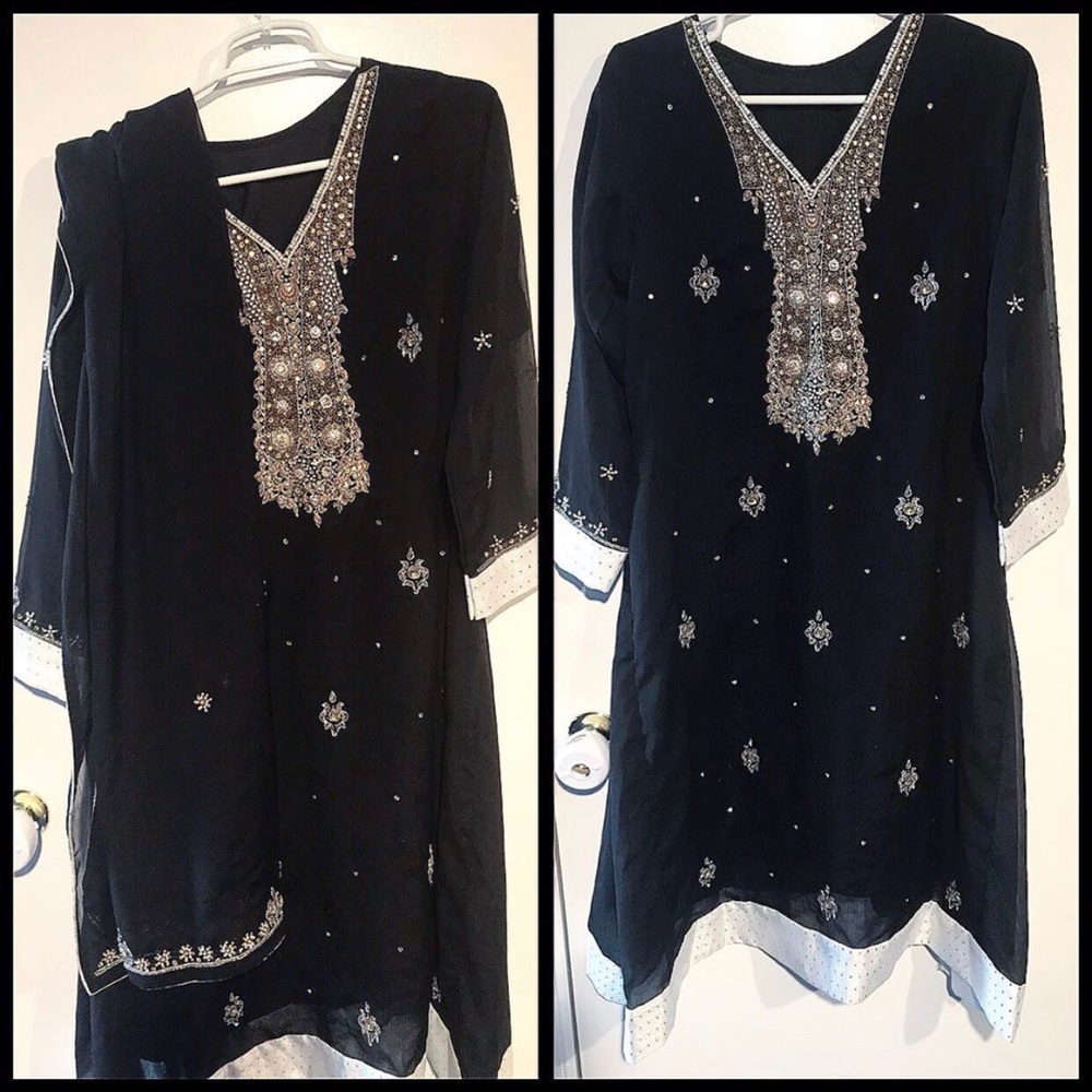 Pakistani/Indian dress with scarf only